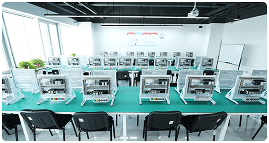 智能制造实训基地03